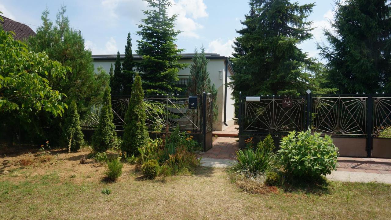 Sunny Apartman Nyíregyháza 外观 照片
